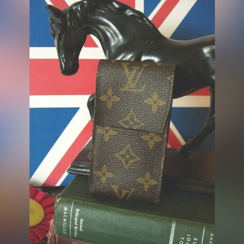 Authentic LOUIS VUITTON Cell Mobile Cigarette Case Holder Handbag Accessory  LV